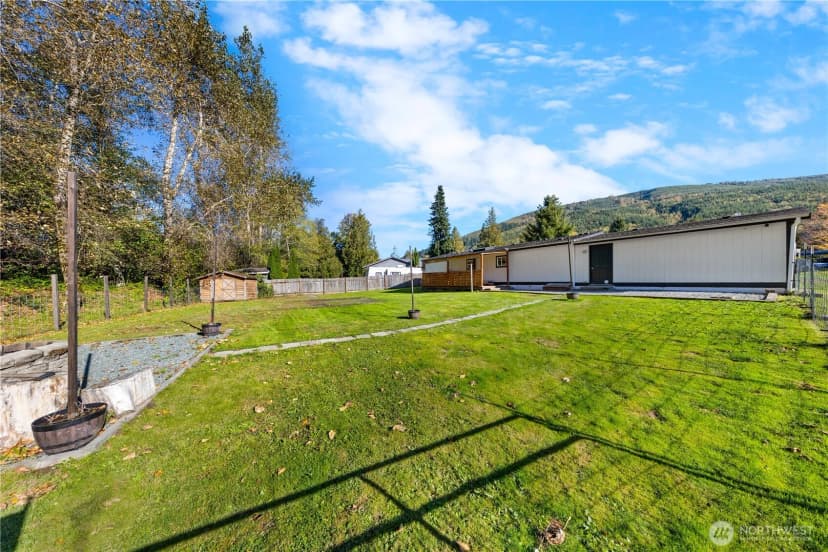 Property photo for 5046 Aerie Lane, Sedro Woolley photo 32