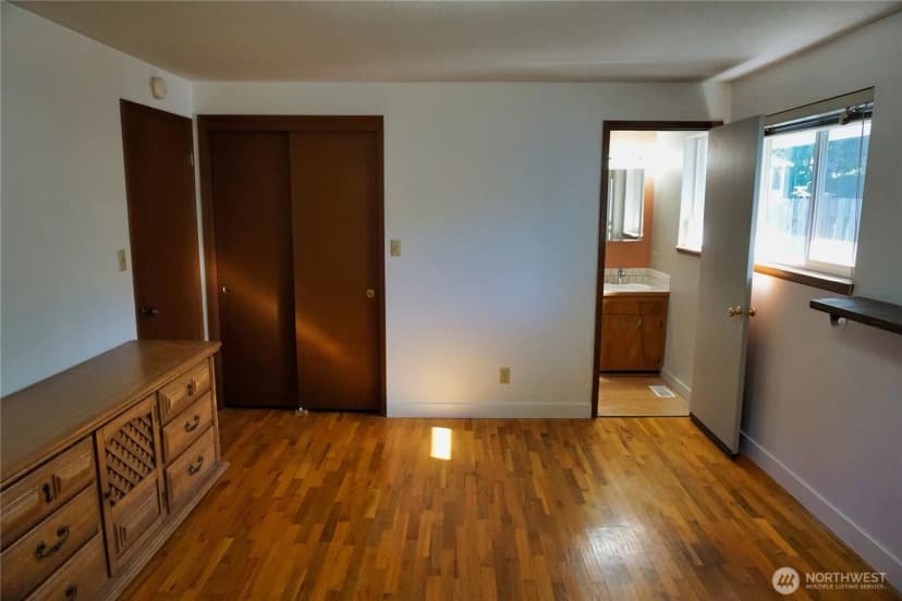 Property photo for 2200 Ontario, Bellingham photo 25