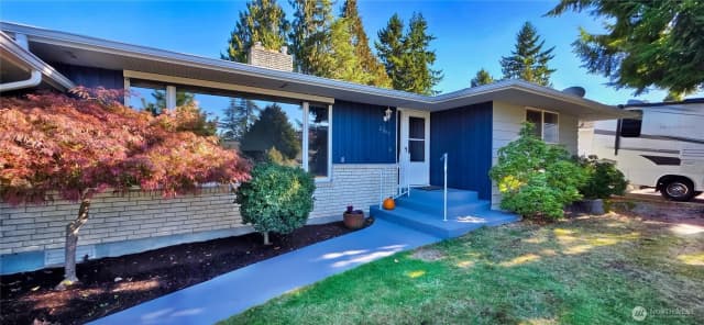 Property photo for 2200 Ontario, Bellingham photo 3