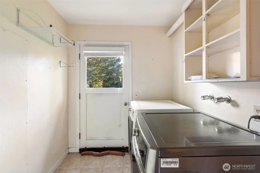 Property photo for 1612 College Street Ne, Olympia photo 17