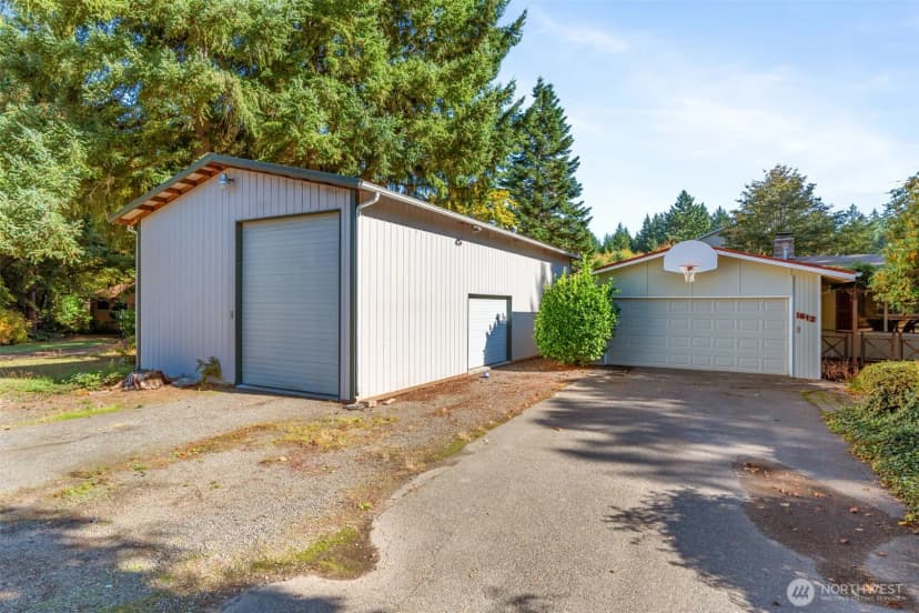 Property photo for 1612 College Street Ne, Olympia photo 32