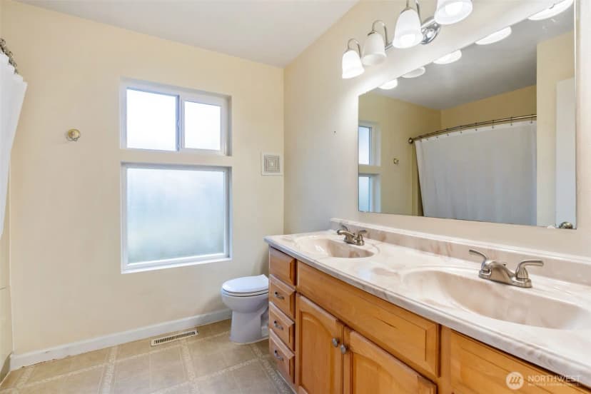 Property photo for 1612 College Street Ne, Olympia photo 18