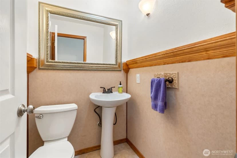 Property photo for 1612 College Street Ne, Olympia photo 15