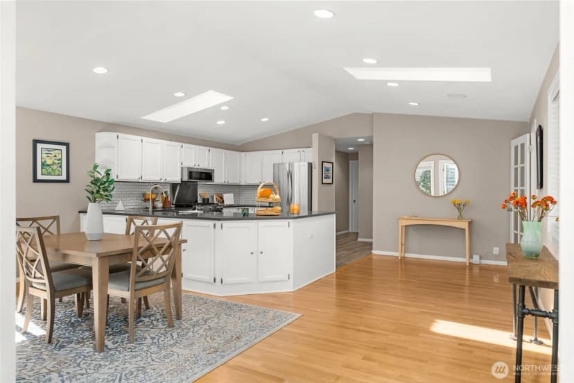 Property photo for 12020 10th Avenue Nw, Seattle photo 11