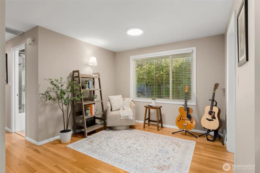 Property photo for 12020 10th Avenue Nw, Seattle photo 5