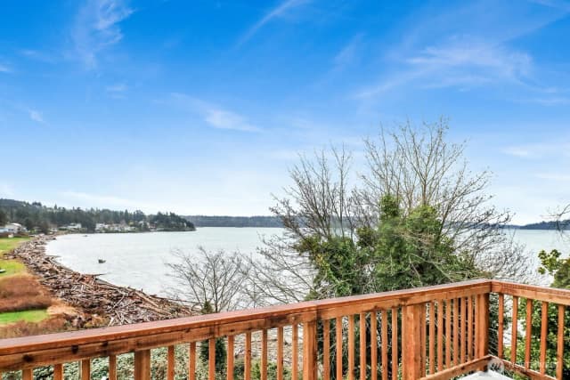 Property photo for 13574 S Green Street, Anacortes photo 3