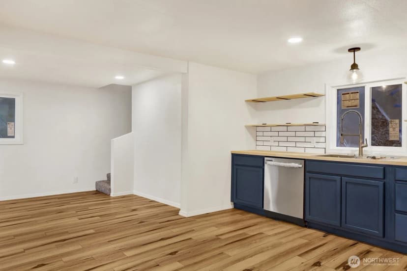 Property photo for 13574 S Green Street, Anacortes photo 16