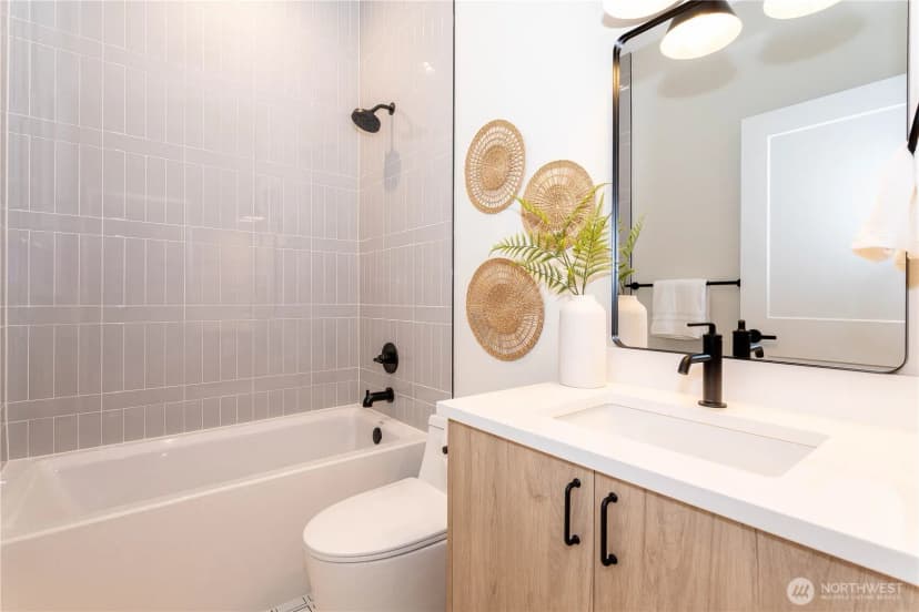 Property photo for 7339 21st Avenue Ne, Seattle photo 13