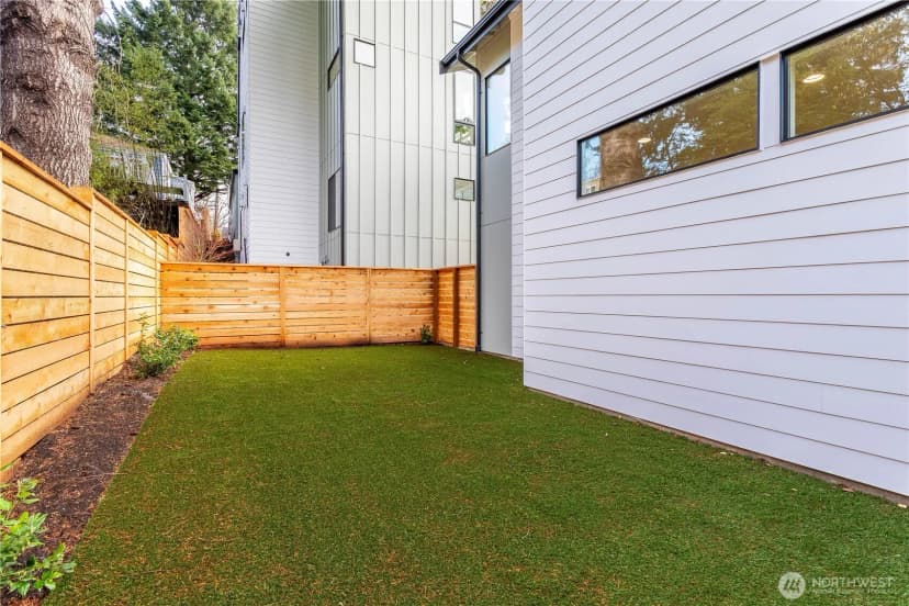 Property photo for 7339 21st Avenue Ne, Seattle photo 16