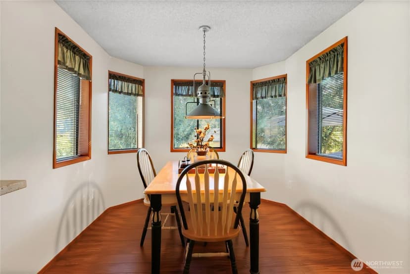 Property photo for 2621 S 376th Place, Federal Way photo 9