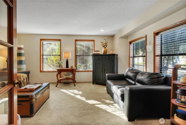 Property photo for 2621 S 376th Place, Federal Way photo 4