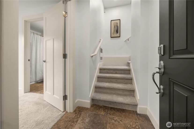 Property photo for 2120 W Ruffner Street, Seattle photo 2
