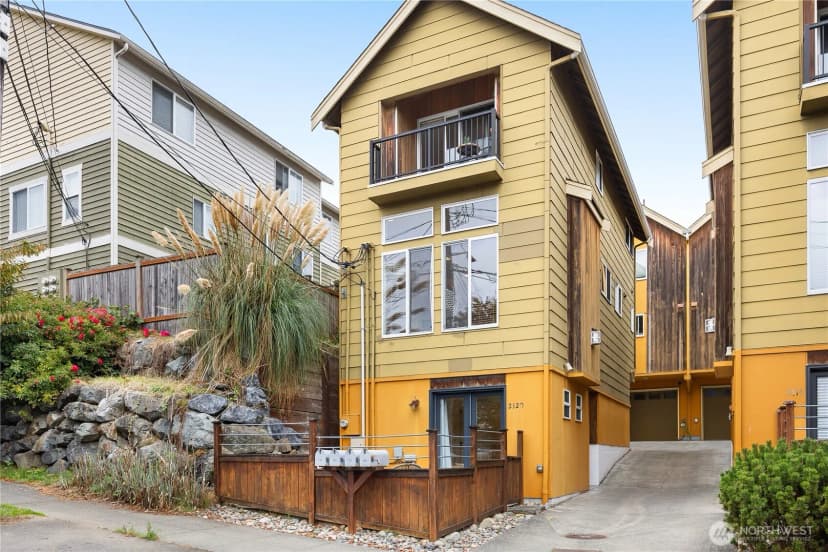Property photo for 2120 W Ruffner Street, Seattle