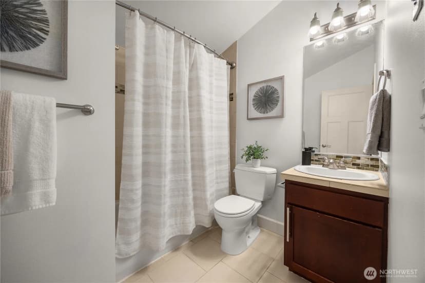 Property photo for 2120 W Ruffner Street, Seattle photo 17