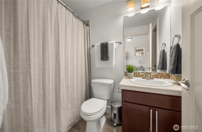 Property photo for 2120 W Ruffner Street, Seattle photo 5