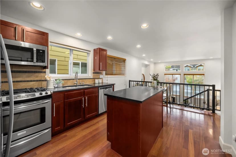 Property photo for 2120 W Ruffner Street, Seattle photo 6