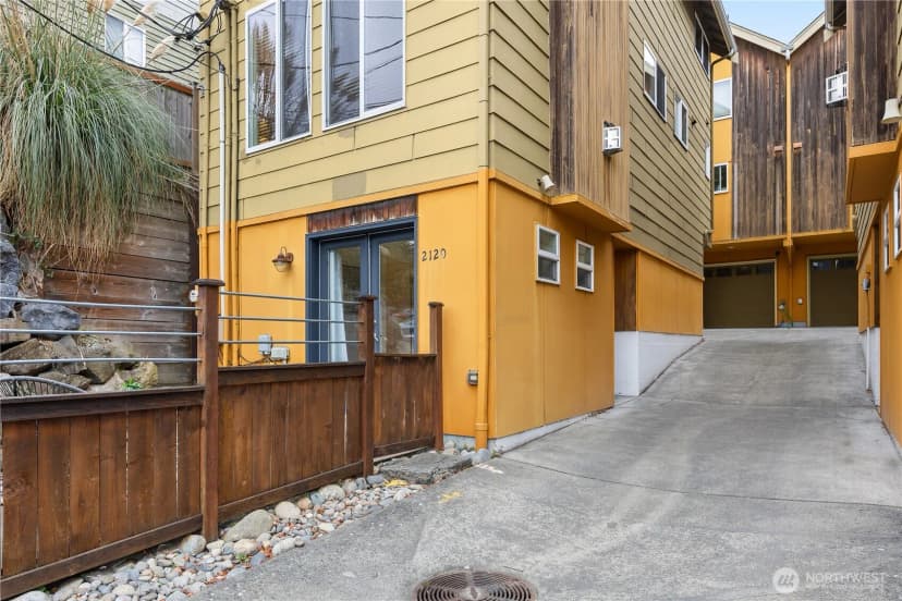 Property photo for 2120 W Ruffner Street, Seattle photo 25