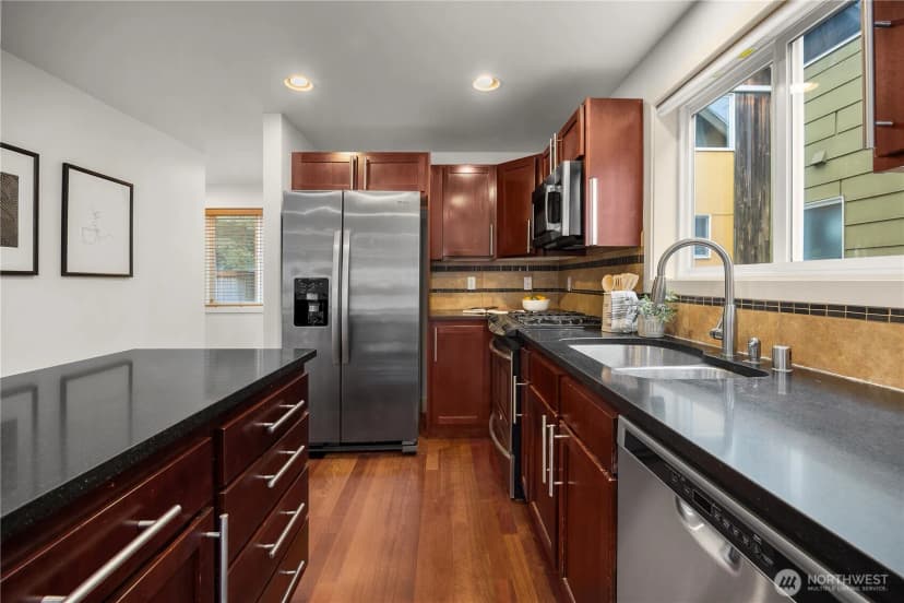 Property photo for 2120 W Ruffner Street, Seattle photo 9