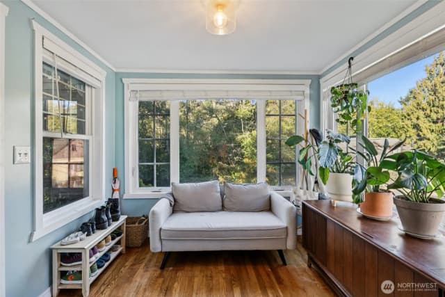 Property photo for 6334 24th Avenue Sw, Seattle photo 4