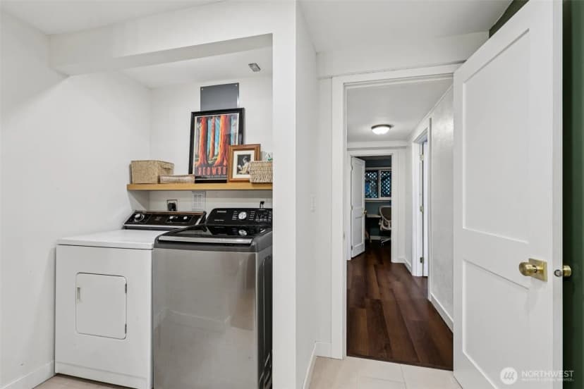 Property photo for 6334 24th Avenue Sw, Seattle photo 23