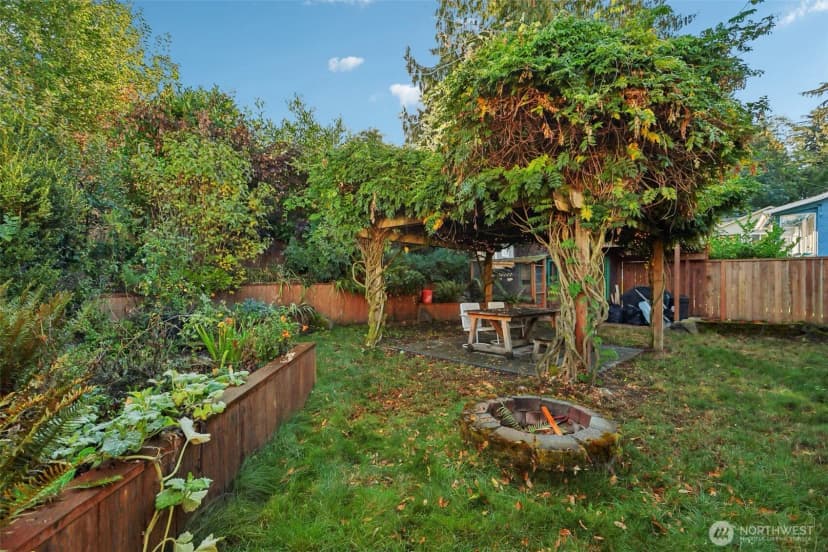 Property photo for 6334 24th Avenue Sw, Seattle photo 30