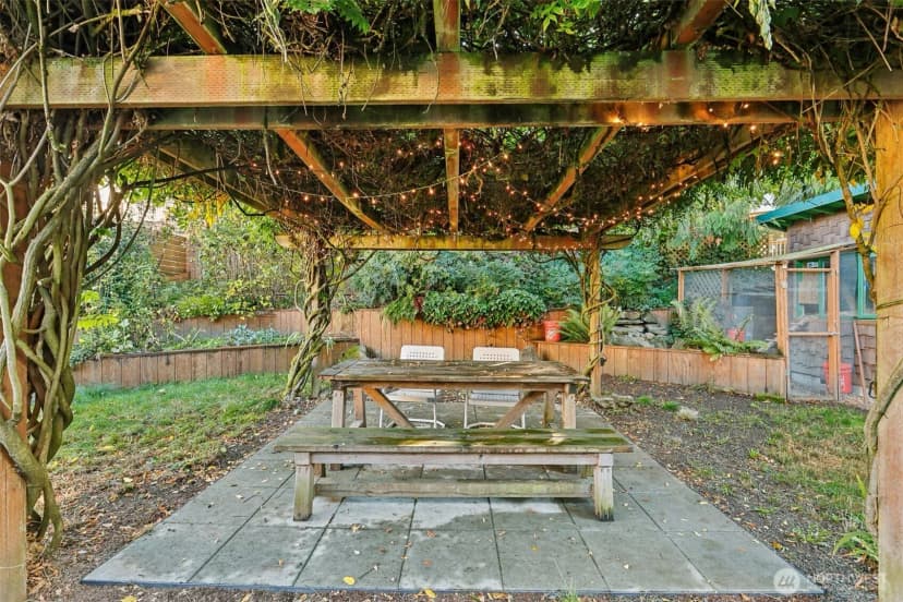 Property photo for 6334 24th Avenue Sw, Seattle photo 29