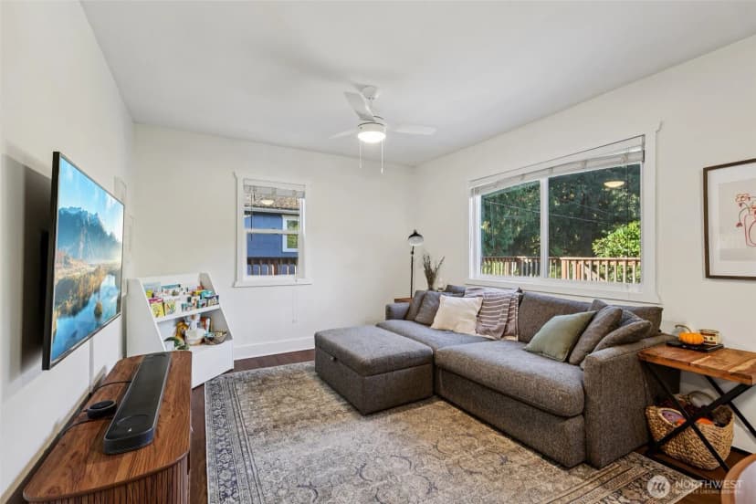 Property photo for 6334 24th Avenue Sw, Seattle photo 8