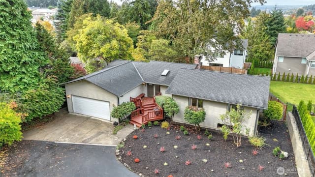 Property photo for 11409 Se May Creek Park Drive, Newcastle photo 4