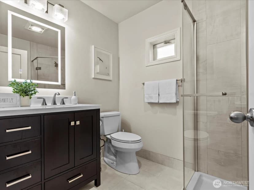 Property photo for 3420 32nd Avenue W, Seattle photo 17
