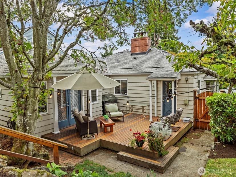 Property photo for 3420 32nd Avenue W, Seattle photo 20