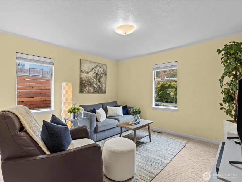 Property photo for 3420 32nd Avenue W, Seattle photo 11