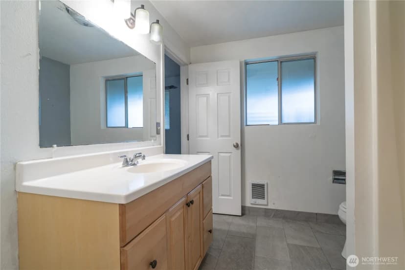 Property photo for 5336 75th Court Sw, Olympia photo 12