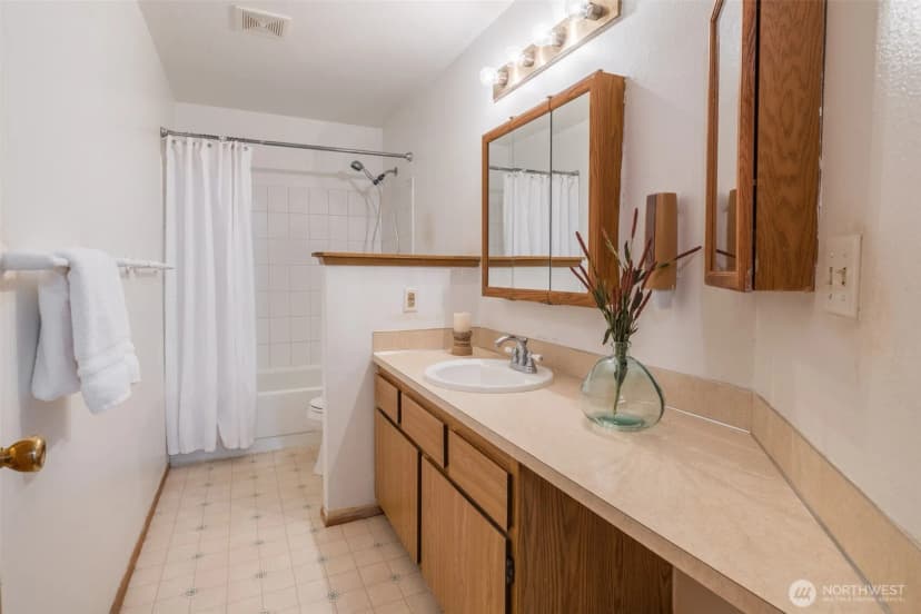 Property photo for 929 30th Street Ne, Auburn photo 19