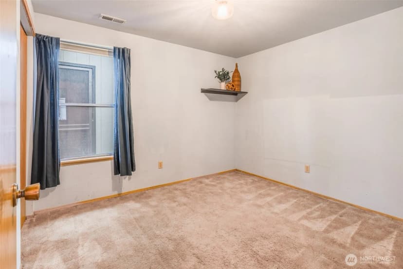 Property photo for 929 30th Street Ne, Auburn photo 13