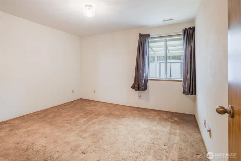 Property photo for 929 30th Street Ne, Auburn photo 17