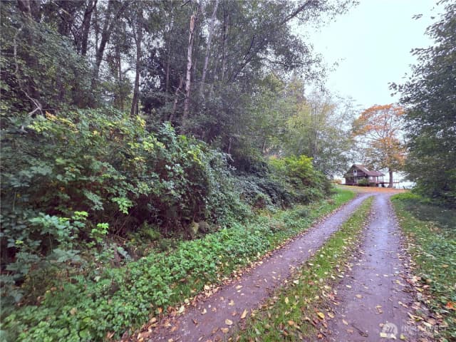 Property photo for 32 E Port Gardner Drive, Hat Island photo 3