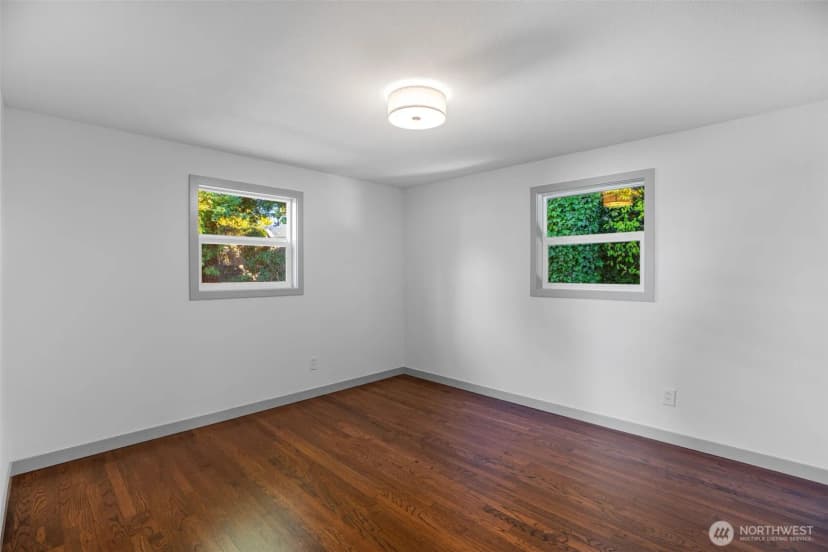 Property photo for 4602 Sw Cloverdale Street, Seattle photo 12
