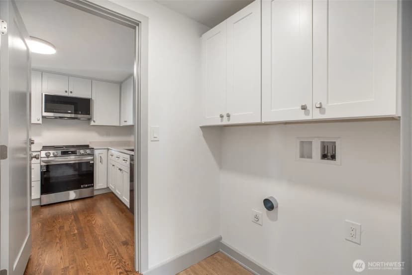 Property photo for 4602 Sw Cloverdale Street, Seattle photo 23