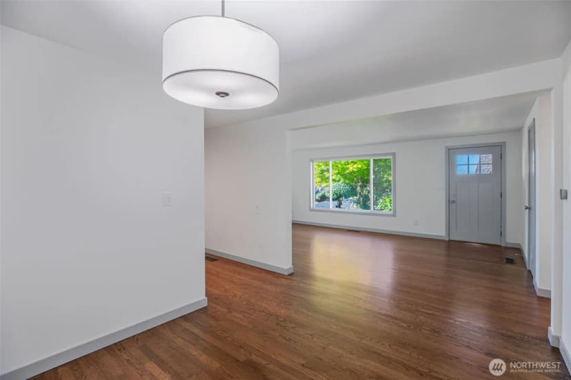 Property photo for 4602 Sw Cloverdale Street, Seattle photo 8