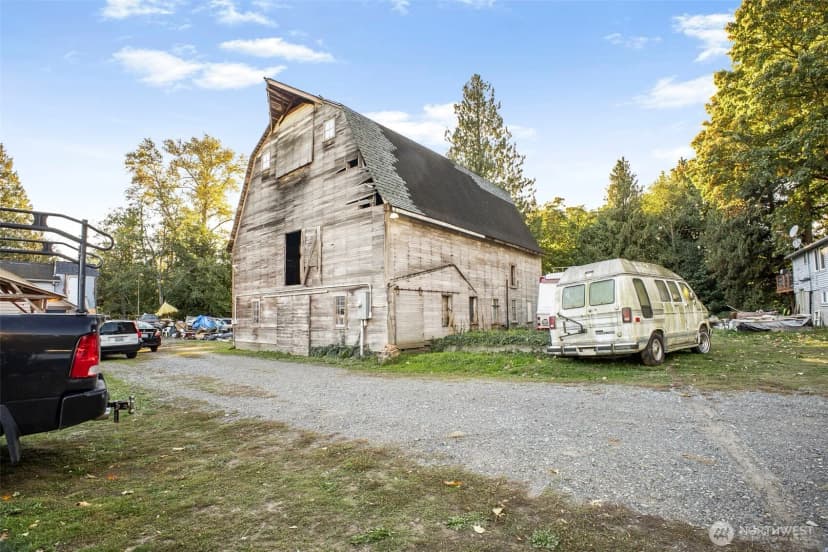 Property photo for 6037 Old Guide Road, Bellingham photo 19