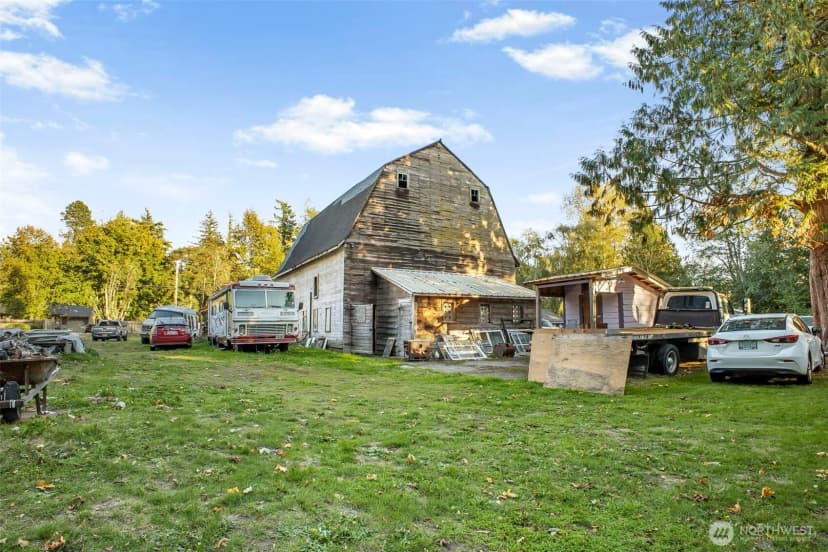 Property photo for 6037 Old Guide Road, Bellingham photo 25