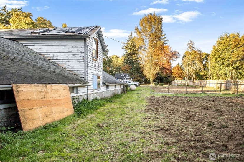 Property photo for 6037 Old Guide Road, Bellingham photo 22