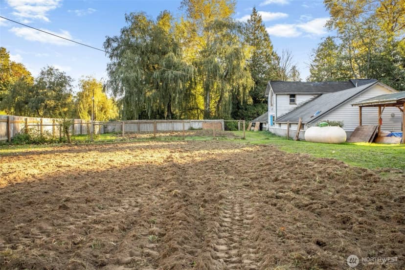 Property photo for 6037 Old Guide Road, Bellingham photo 18