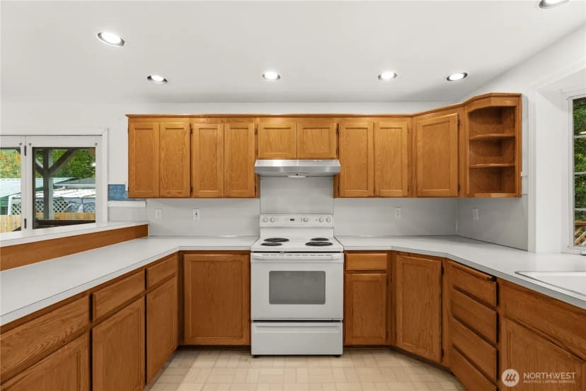 Property photo for 19517 Whiteman Cove Road Sw, Longbranch photo 10