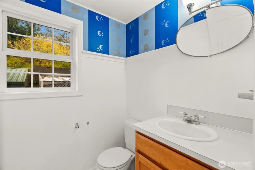 Property photo for 19517 Whiteman Cove Road Sw, Longbranch photo 12
