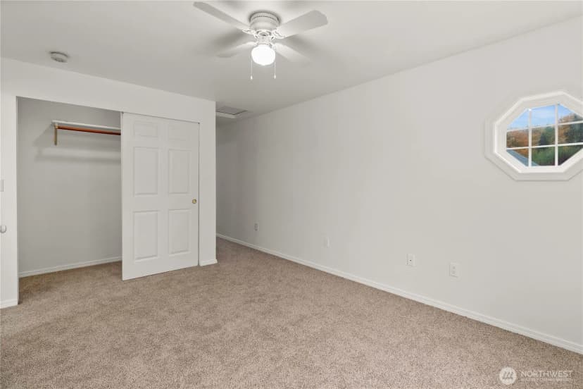 Property photo for 19517 Whiteman Cove Road Sw, Longbranch photo 17