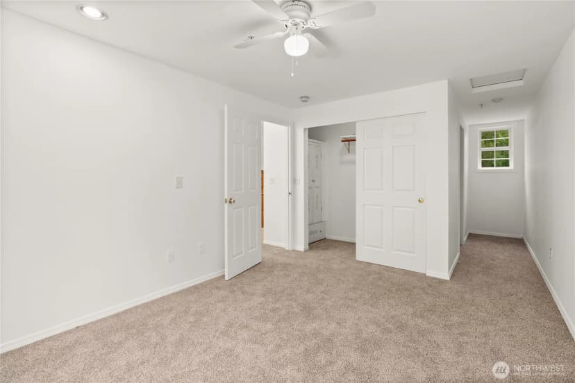 Property photo for 19517 Whiteman Cove Road Sw, Longbranch photo 18