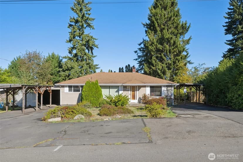Property photo for 1015 E Chicago Street, Kent
