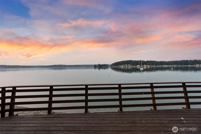 Property photo for 115 Alder Drive Nw, Gig Harbor photo 3