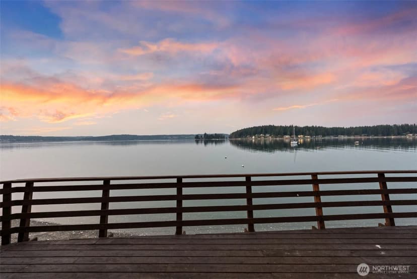 Property photo for 115 Alder Drive Nw, Gig Harbor photo 3
